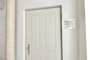 Fotografie z fotogalerie ubytování Dachgeschoß Maisonette im Altbau v destinaci Wiener Neustadt