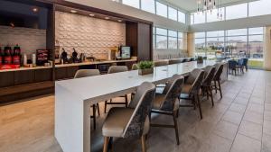 Nápoje v ubytování Best Western Plus Executive Residency Austin - Round Rock