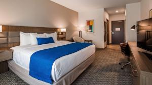 Postel nebo postele na pokoji v ubytování Best Western Plus Executive Residency Austin - Round Rock
