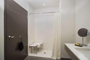 Koupelna v ubytování Best Western Plus Executive Residency Austin - Round Rock