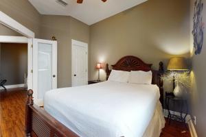 Katil atau katil-katil dalam bilik di Seaesta at Topsail Village +19 gambar