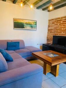 Posezení v ubytování Casa Azul loft 2 blocks malecon with garage