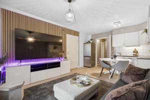 Kuchyň nebo kuchyňský kout v ubytování Happy Days Relaxing room with smart solutions shared apartment with one other bedroom