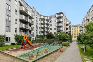 Herní místnost nebo prostor pro děti v ubytování Happy Days Relaxing room with smart solutions shared apartment with one other bedroom