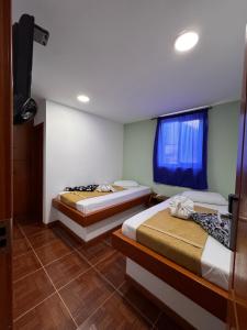 TV a/nebo společenská místnost v ubytování Hotel Estambul
