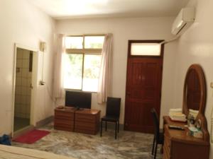 Area tempat duduk di Half Sky Lin Yuan Homestay