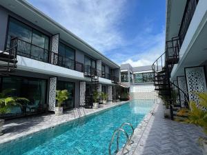 Bazén v ubytování Chanakarn Pool Access Rawai nebo v jeho okolí