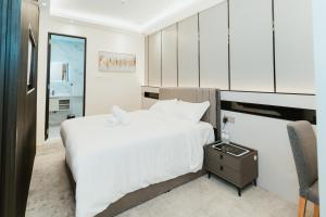 Postel nebo postele na pokoji v ubytování Brilliant Hotel Dan Spa