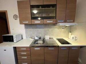 A kitchen or kitchenette at TATRANSKY DOM sk