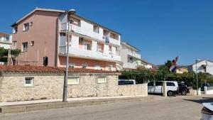 Gallery image of Apartmani Skoric Fanatic in Primošten