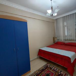 A bed or beds in a room at Nur home1