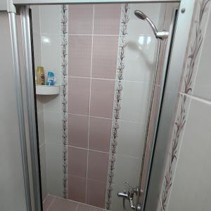 A bathroom at Nur home1