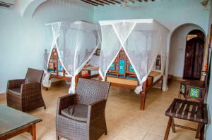 Posezení v ubytování Langi Langi Beach Bungalows