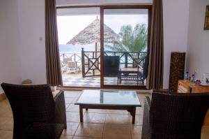 Balkón nebo terasa v ubytování Langi Langi Beach Bungalows