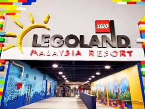Certificato, attestato, insegna o altro documento esposto da Sunway Grid by RR JBcity