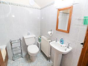 Ένα μπάνιο στο Keel Cottage +14 φωτογραφίες
