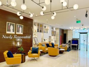 Istumisnurk majutusasutuses Ramada Encore Doha by Wyndham +37 fotot
