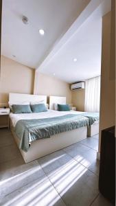 Postel nebo postele na pokoji v ubytování Rota Star Hotel Beyoğlu