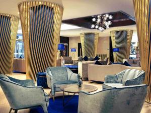 Χώρος καθιστικού στο Mercure Gold Hotel Jumeirah Dubai by Accor