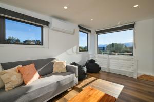 Imagen de la galería de Modern Mountain Views Sunny, en Kaikoura 6 fotos más