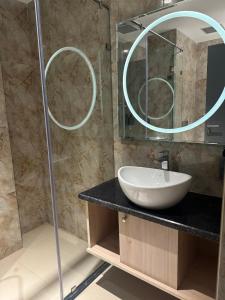 杜尔加布尔The Citi Residenci Hotel, Banskopa的相册照片 更多37张照片
