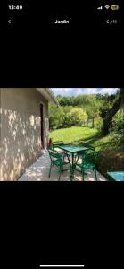 Fotografie z fotogalerie ubytování Petite maison indépendante à la campagne v destinaci Le Vigen