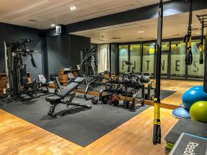 Fitness centrum a/nebo fitness zařízení v ubytování Heron Live Hotel Marina & SPA