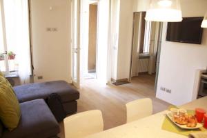 Χώρος καθιστικού στο Nice and chic Apt near Fiera Milano