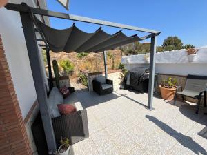 A balcony or terrace at Studio Views Apartment, Cortijo Fruitful Hills