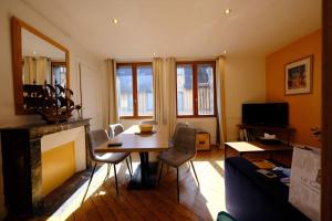 Et tv og/eller underholdning på Rouen Hôtel de Ville - Chez Eric