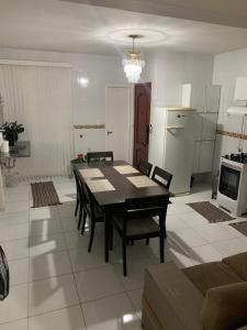 Kuchyň nebo kuchyňský kout v ubytování Loft no centro de Araxá