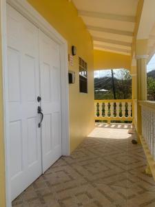 Foto de la galería de Hilltop Haven Apartment #1 en Laborie
