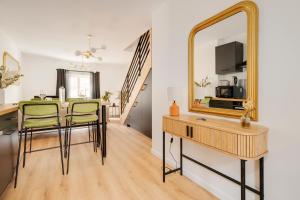 Μια τηλεόραση ή/και κέντρο ψυχαγωγίας στο L'éclat de Gambetta - Place Stanislas - 6 Pers