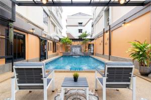 Bazén v ubytování P-Park Hotel Bangkok nebo v jeho okolí