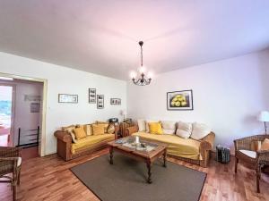 Χώρος καθιστικού στο Apartment Wildbadstrasse by Interhome