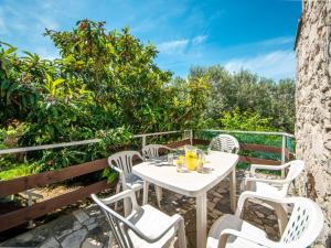 Vonkajšia záhrada v ubytovaní Holiday Home Andrijana by Interhome