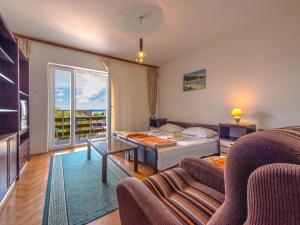 Posteľ alebo postele v izbe v ubytovaní Holiday Home Andrijana by Interhome