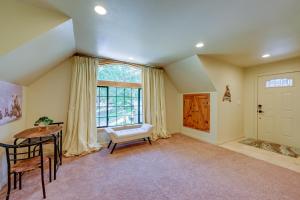Gallery image of Lakeside Bear Lodge Studio 9 Mi to Bass Lake! in Bass Lake Annex