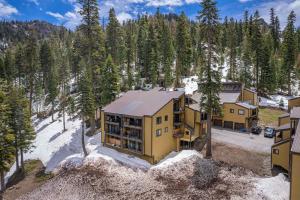 Gallery image of 2BR Mins to Alpine Base Area at Palisades in Alpine Meadows