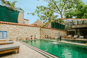 Bazén v ubytování Warszawski Alaçatı nebo v jeho okolí