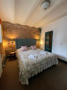 Posteľ alebo postele v izbe v ubytovaní Laitse castle