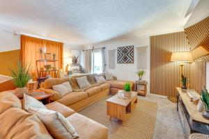 ブルヘッド・シティにある5 Mi to Airport Bullhead City Villa with Mtn Viewsのギャラリーの写真
