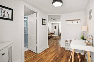 Φωτογραφία από το άλμπουμ του The Heights Nook Peaceful Getaway with a Den σε Πεόρια