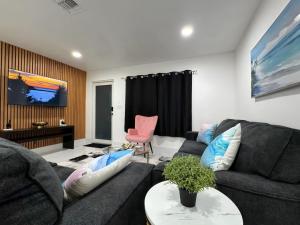 Afbeelding uit fotogalerij van Near Beaches 3 BR Luxury Fort Lauderdale Home in Fort Lauderdale