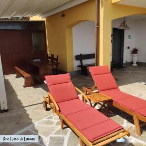A seating area at Casa Bellavista