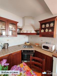 A kitchen or kitchenette at Casa Bellavista