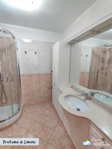 A bathroom at Casa Bellavista