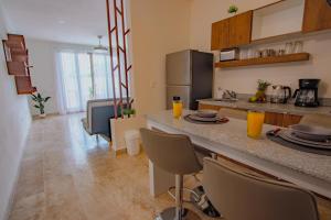 Una cocina o cocineta en Itzamna luxury condos whit ocean viewpool