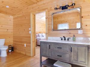 Ένα μπάνιο στο Perfect Maine Getaway in a Newly Renovated Cabin! +73 φωτογραφίες