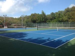 Comodidades para jogar ténis e squash em Key Largo 2BR 2BA Oceanfront with Pool ou nas proximidades